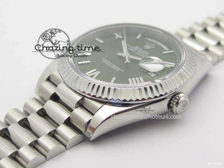 MiroTime 0508 Stretchable DayDate 40mm BP-Maker 228206 SS Green Roman Dial (Fluted Bezel) On SS Bracelet ETA 3904